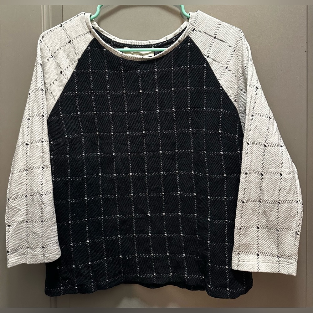 LOFT Size M Raglan Sleeve Blue/White Knit Pullover Top EUC